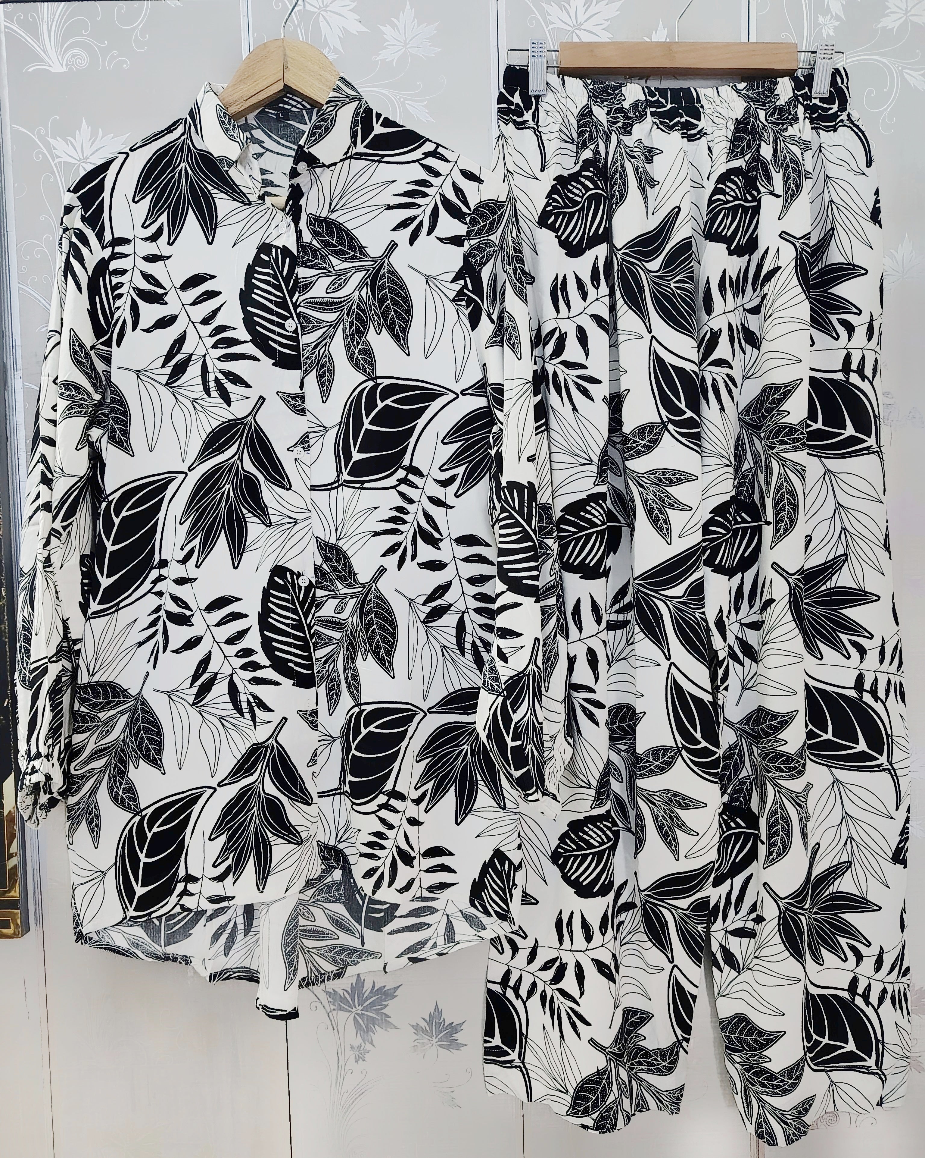 Noir leaf